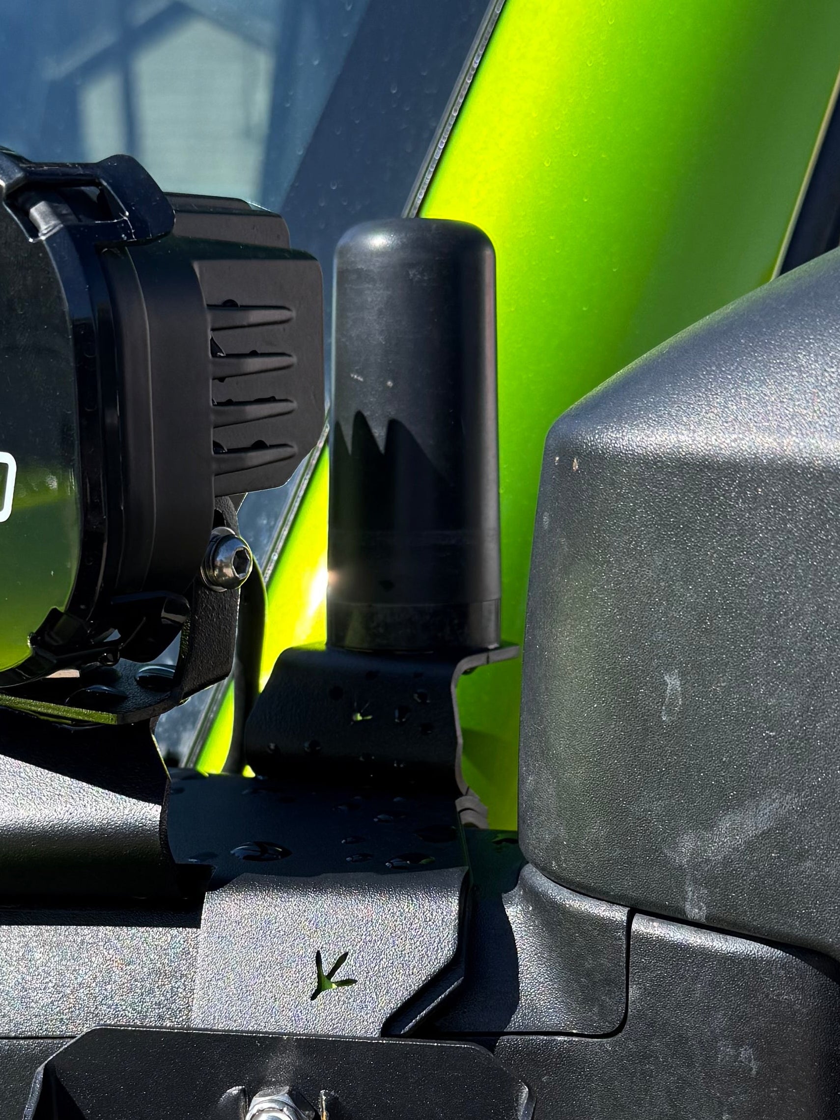 Optional Antenna Mount for Ditch Light Mount System